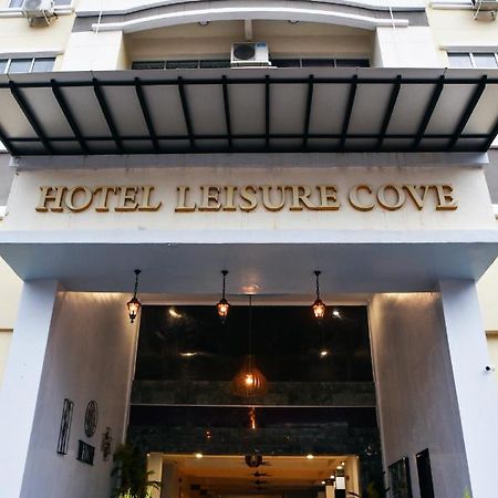 Leisure Cove Hotel And Apartments George Town Exterior photo