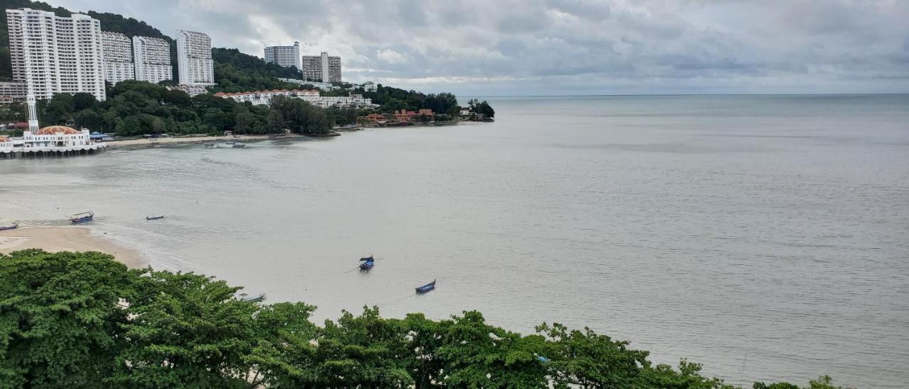 Leisure Cove Hotel And Apartments George Town Exterior photo