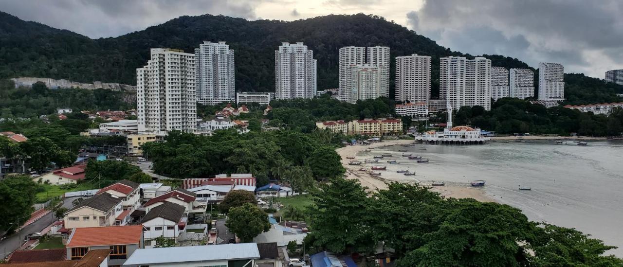 Leisure Cove Hotel And Apartments George Town Exterior photo