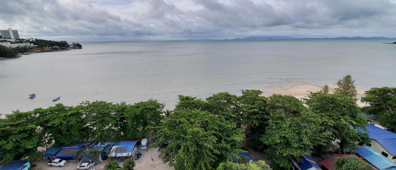 Leisure Cove Hotel And Apartments George Town Exterior photo