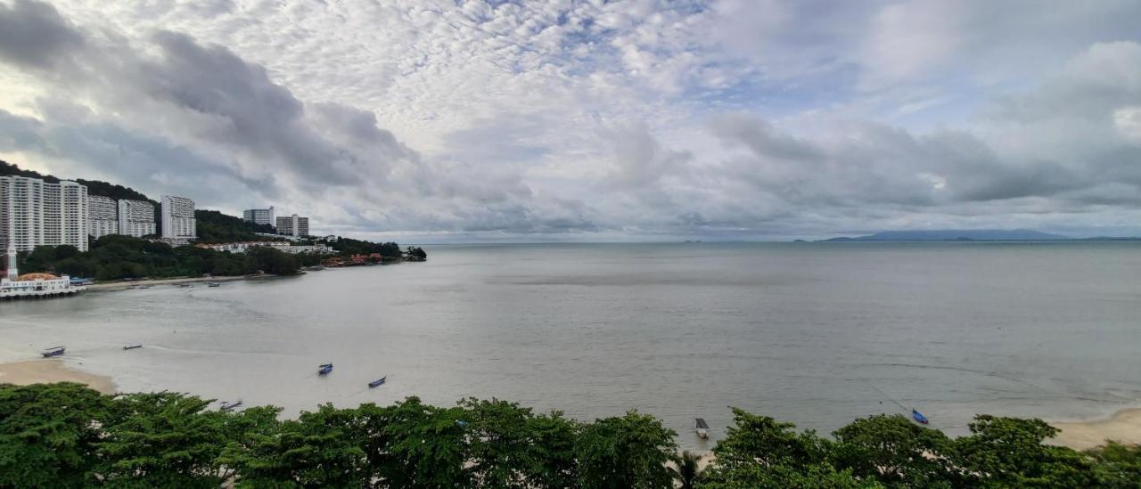 Leisure Cove Hotel And Apartments George Town Exterior photo