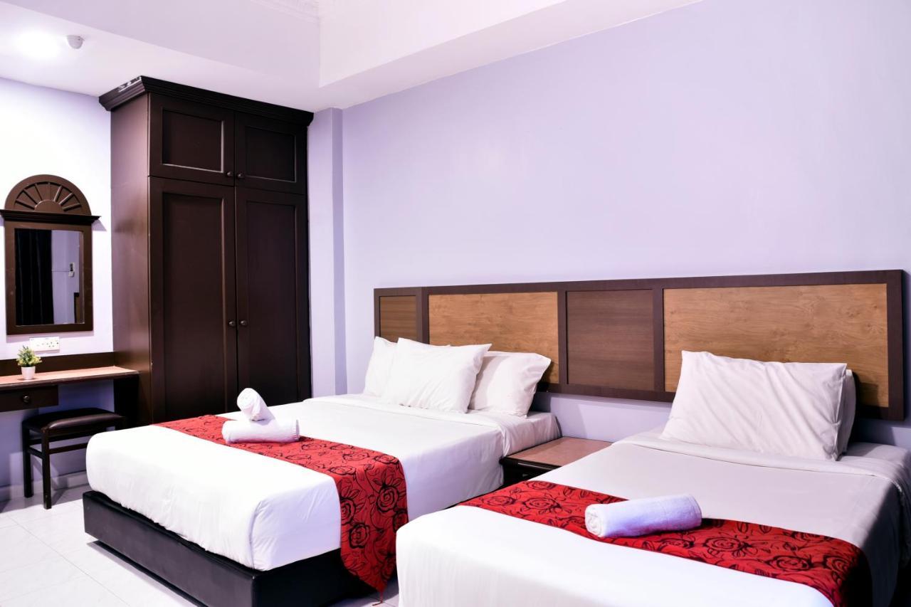 Leisure Cove Hotel And Apartments George Town Exterior photo