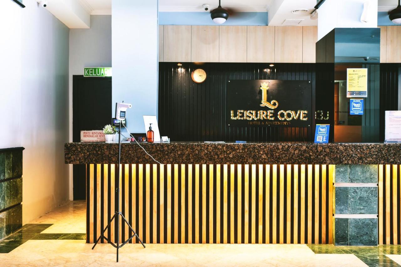 Leisure Cove Hotel And Apartments George Town Exterior photo